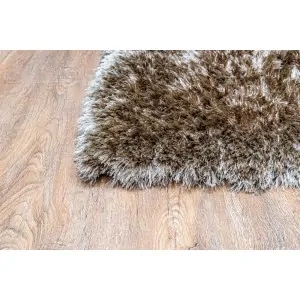 carpet corner offer Tselios from Lefko, carpet and linen store in Corinth