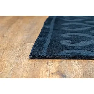 RUG BLACK Manufacturing method: handmade
Dimensions: 160X230