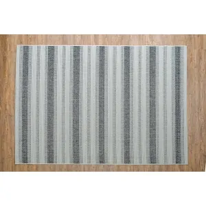 Color: wicker in shades of gray white black with wide stripes