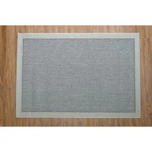 Color: wicker in off-white shades with check pattern