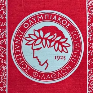 red carpet Olympiakos team