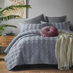 BEDSPREAD CAIRO SILVER ON A BED IN LEFKO SHOP KORINTHOS