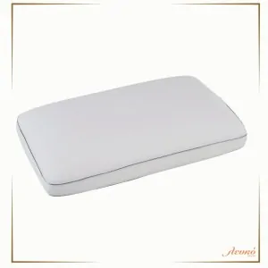 The outer cover made of outlast of the superiore pillow from the Italian certified company Magniflex