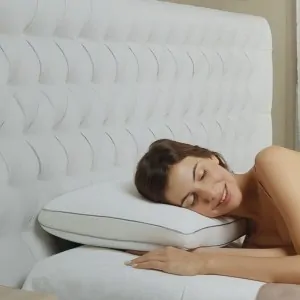 the superiore deluxe pillow creates a pleasant microclimate during sleep