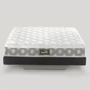 the Dolce Vita 10 mattress from the Italian Magniflex from the bottom at the Lefko mattress store in Corinth, Peloponnese
