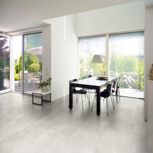 emperor steel adore floors lvt 2,5 πλαστικό δάπεδο ανθεκτικό στο λευκό κορινθίας σε χώρο γραφείου