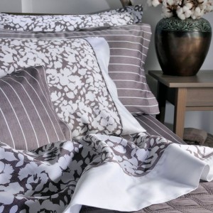 Down Town floral sheet set with gray brown flowers