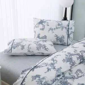 king size bed sheet set with pillowcases floral blue on white in Corinth