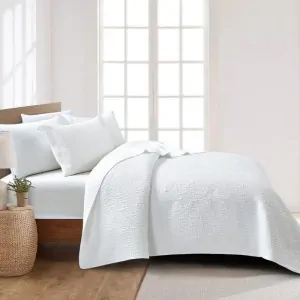 bed with la nostra bed cover idel for hotel rooms decoration in lefko korinthia