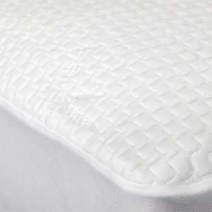 WATERPROOF BAMBOO baby crib MATTRESS PROTECTION by laluna in lefko shop