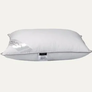 MEDIUM KARYFILL  PILLOW SLEEPING LALUNA IN THREE DIMENSIONS
