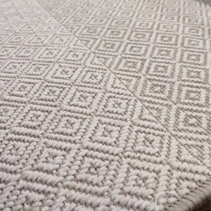 4 SEASON RUG ON OFFER ECRU BEIGE SQUARE DIAMONDS 2 SHADES LEFKO KORINTHOS