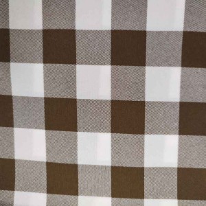 BROWN MEDIUM CHECKED TABLECLOTH AT LEFKO