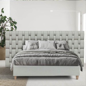 BED NEW CHAIN WITH IMPRESSIVE HEADBOARD