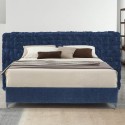 BED ZONES WITH IMPRESSIVE HEADBOARD