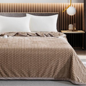 SOFT BLANKET JF13 BEIGE VELVET ON A BED IN LEFKO SHOP KORINTHOS