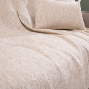 Χρώμα: Μπεζ κρεμ , ελληνικής κατασκευής σενίλ ριχτάρι VALLEY 01