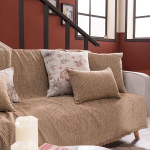 σαλόνι μοντέρνο με καναπε μπεζ καφέ και ριχτάρι μπεζ RICHMOND 04 από το λευκό κόρινθος