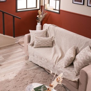 σαλόνι μοντέρνο με καναπε ΓΚΡΙ σιελ και ριχτάρι ΚΡΕΜ GARLAND 01 από το λευκό κόρινθος