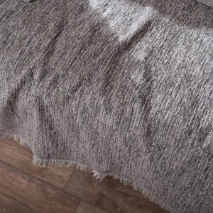 σαλόνι μοντέρνο με καναπε ΓΚΡΙ και ριχτάρι γκρι NASHVILLE 03  από το λευκό κόρινθος