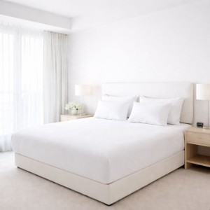 WHITE COTTON BED SHEET 205 TC FOR HOTELS