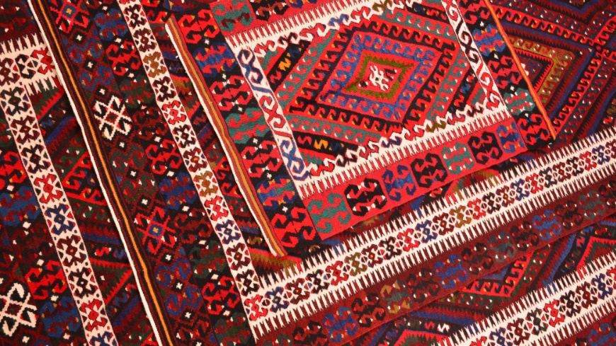 Παραδοσιακά κιλίμια κόκκινα, τεχνική που προέρχεται από Τουρκία